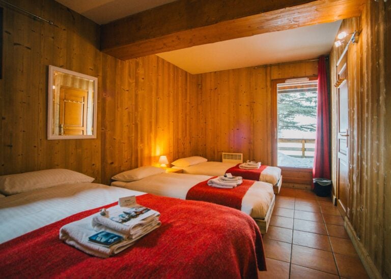 Cropped Larger room 1