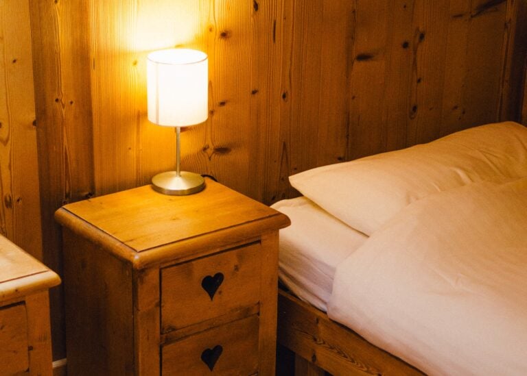 Cropped larger room lamp 2