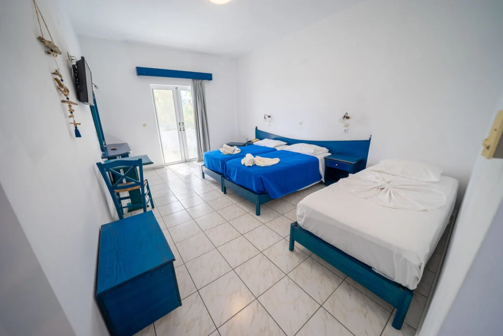 Corner Rooms (3)