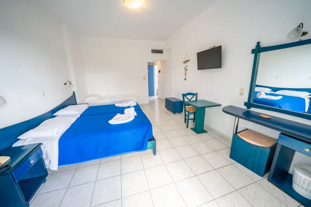 Corner Rooms (6)