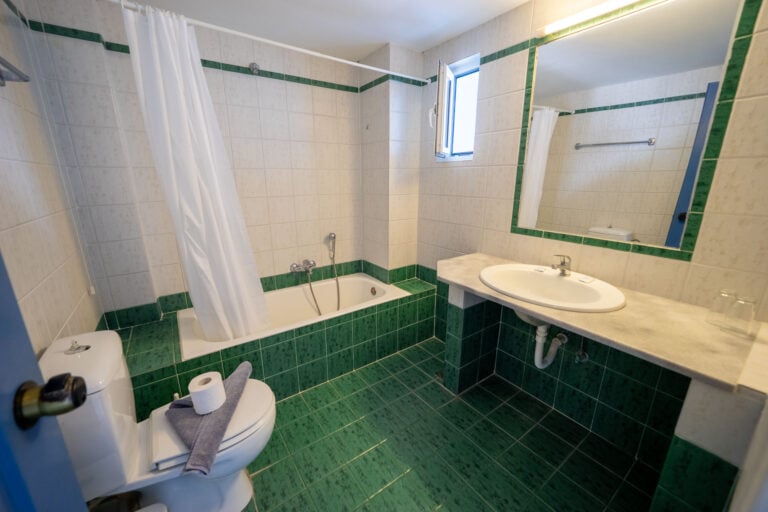 Corner Suite